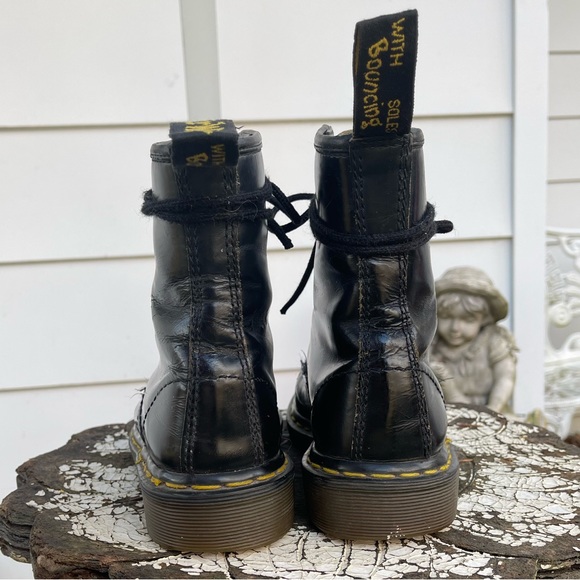 Vintage Dr. Martens Docs Boots Made In England Combat shoes MIE 1460 Uk 4 US 6 - Picture 8 of 13